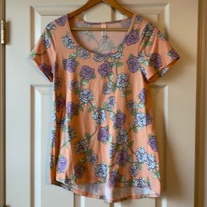 Lularoe classic tee